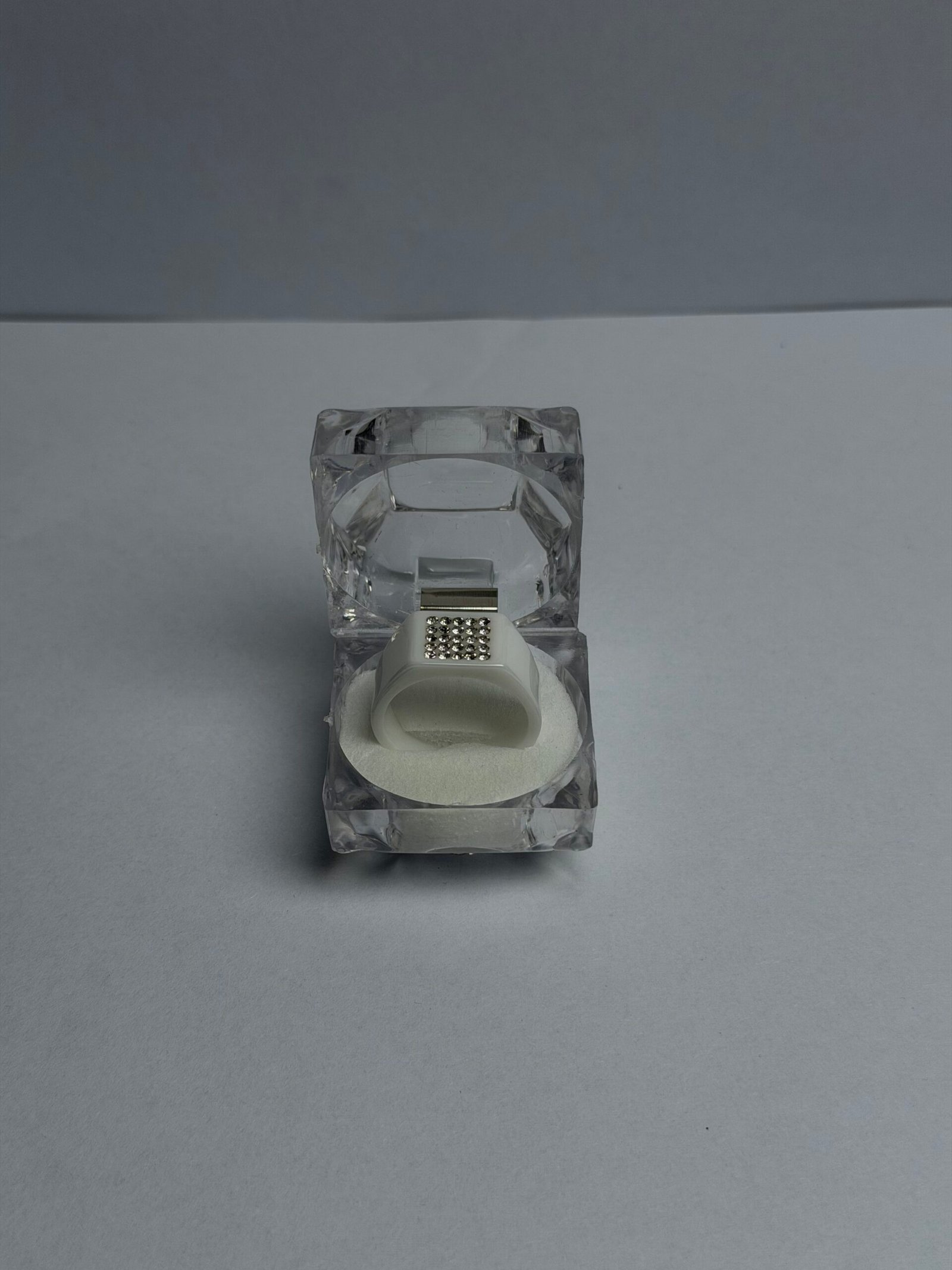 CRYSTAL GRID SIGNET RING